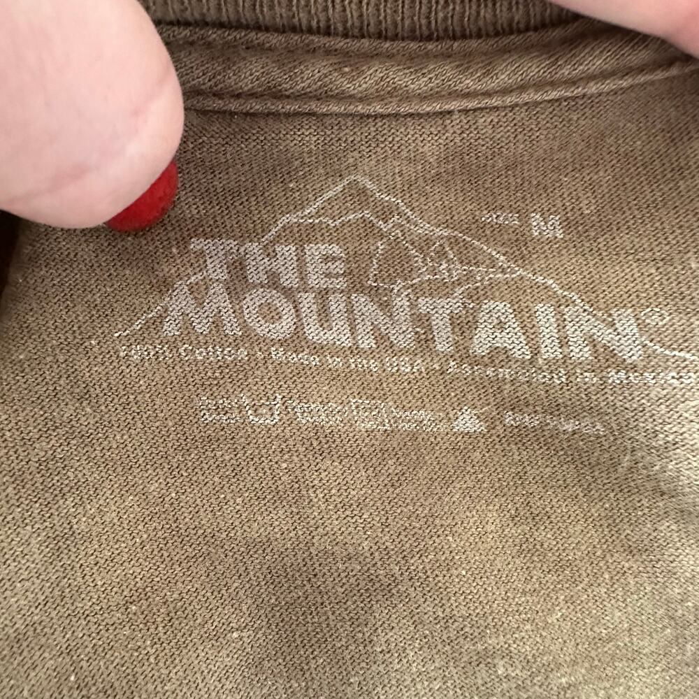 Vintage Y2K The Mountain M Native American Indian Wolf Horse Brown Dyed T-Shirt - Picture 3 of 6